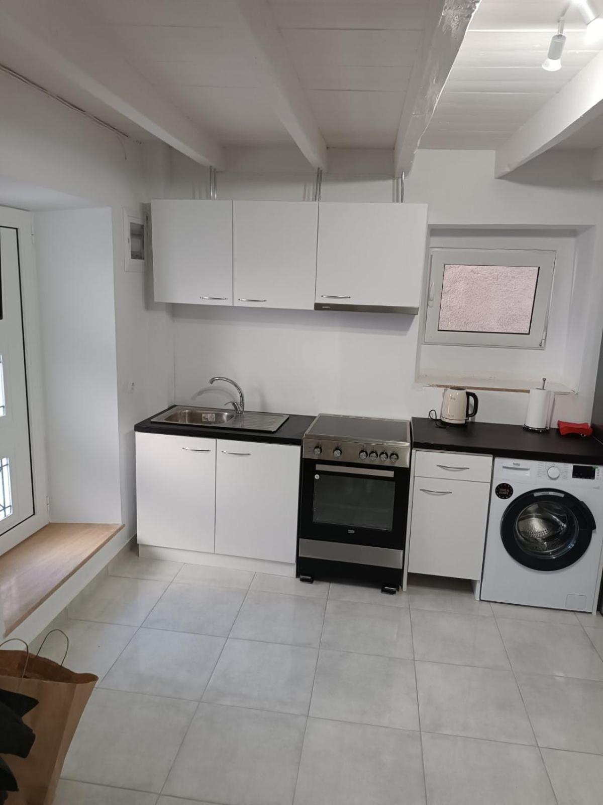 Sunrise Apartments - Aegean Blue Kalymnos Town Екстер'єр фото
