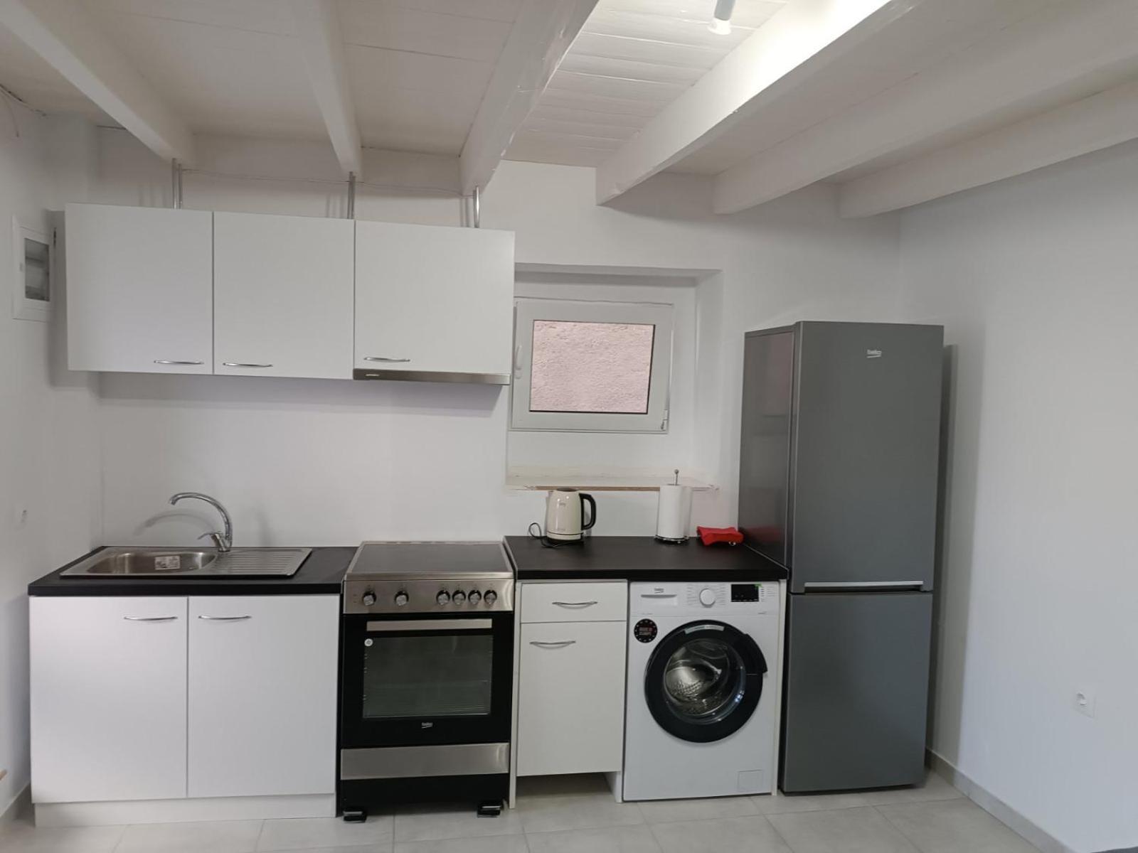 Sunrise Apartments - Aegean Blue Kalymnos Town Екстер'єр фото