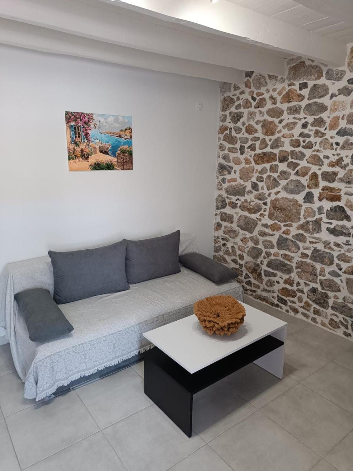 Sunrise Apartments - Aegean Blue Kalymnos Town Екстер'єр фото